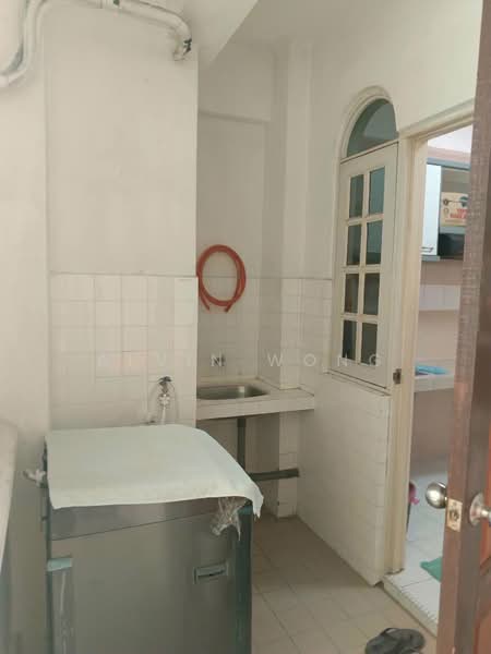 Kondominium untuk Disewa di Regency Terrace - Alvin Wong - Kitchen - PropertyGuru.com.my