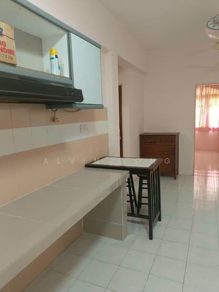 Kondominium untuk Disewa di Regency Terrace - Alvin Wong - Kitchen - PropertyGuru.com.my