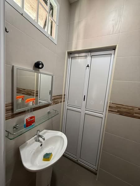 Rumah Berkembar untuk Dijual di Taman Johor Jaya (Johor Bahru) - Bernice Gan - Bathroom - PropertyGuru.com.my