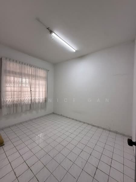 Rumah Berkembar untuk Dijual di Taman Johor Jaya (Johor Bahru) - Bernice Gan - Interior - PropertyGuru.com.my