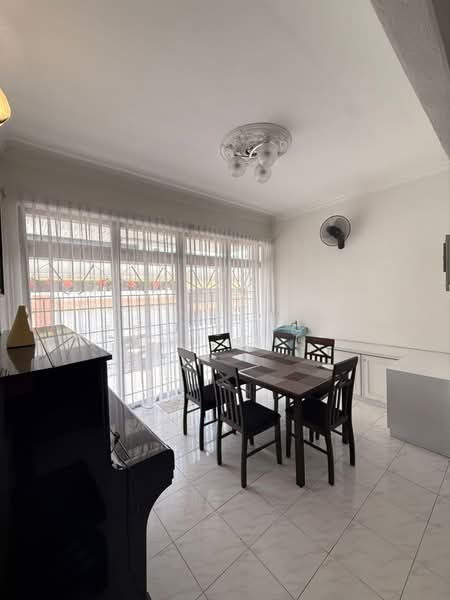 Rumah Berkembar untuk Dijual di Taman Johor Jaya (Johor Bahru) - Bernice Gan - Dining Room - PropertyGuru.com.my