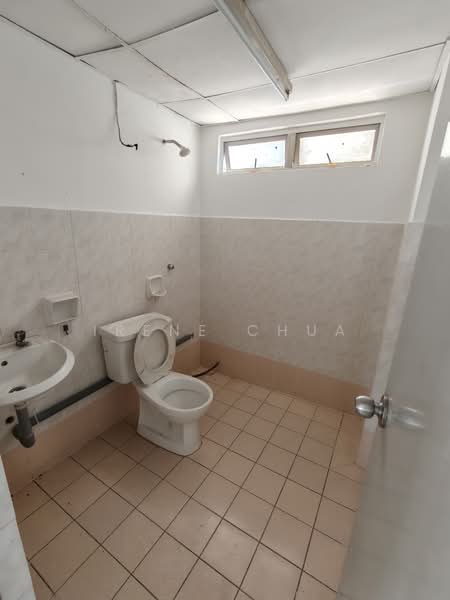 Pangsapuri untuk Dijual di Suria Kipark Damansara - Irene Chua - Bathroom - PropertyGuru.com.my