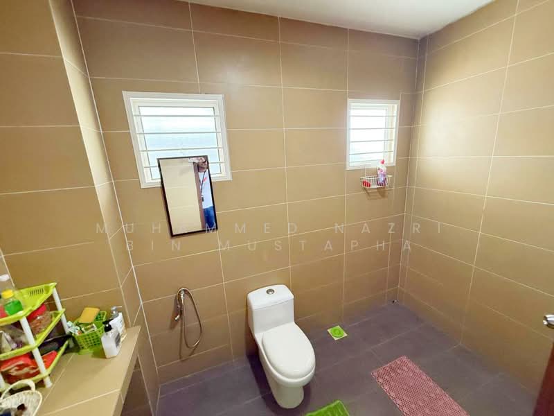 Rumah Berkembar untuk Dijual di Taman Desa Flora (Senawang) - Muhammed Nazri bin Mustapha - Bathroom - PropertyGuru.com.my