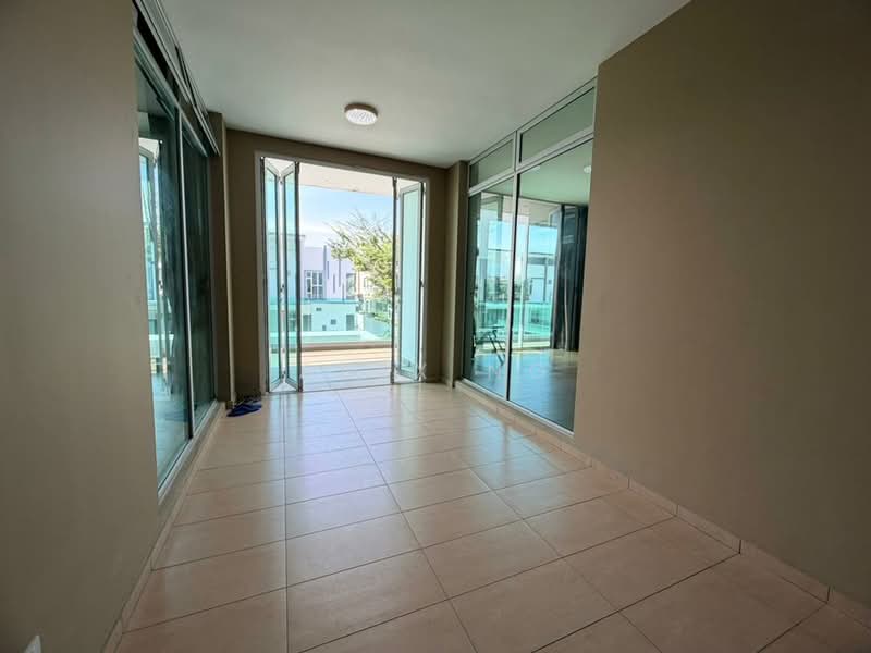 Rumah Berkembar untuk Dijual di Nusa Duta (Iskandar Puteri (Nusajaya)) - Alex Ng - Balcony - PropertyGuru.com.my
