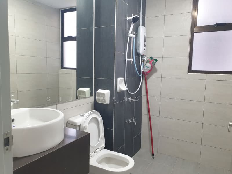 Kondominium untuk Disewa di Admiral Residences - Shuh Wang Yee - Bathroom - PropertyGuru.com.my