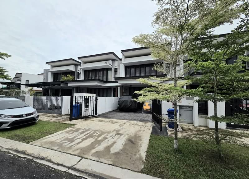 2-storey Terraced House for Sale in Shah Alam (Selangor) - Salawati Busro - Exterior - PropertyGuru.com.my