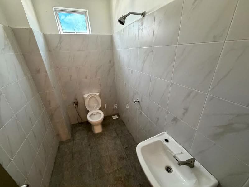 Rumah Kluster untuk Dijual di Pontian (Johor) - Zira . - Bathroom - PropertyGuru.com.my