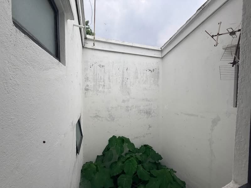 2-storey Terraced House for Sale in Taman Seputeh (Seputeh) - jaret kok - Exterior - PropertyGuru.com.my