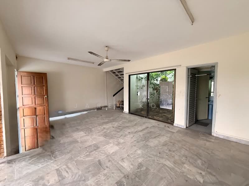 2-storey Terraced House for Sale in Taman Seputeh (Seputeh) - jaret kok - Living Room - PropertyGuru.com.my