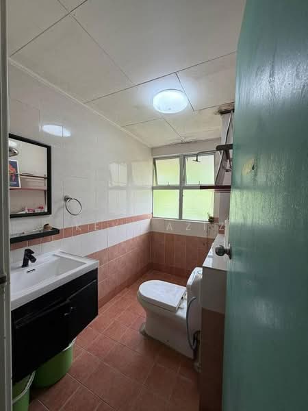 Townhouse for Rent in Presint 16 (Putrajaya) - Keyn Aziz - Bathroom - PropertyGuru.com.my