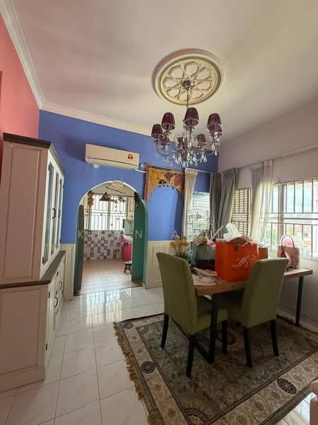 Townhouse for Rent in Presint 16 (Putrajaya) - Keyn Aziz - Dining Room - PropertyGuru.com.my