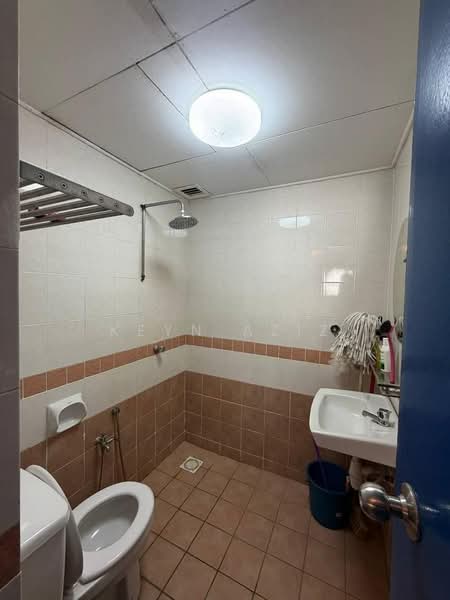 Townhouse for Rent in Presint 16 (Putrajaya) - Keyn Aziz - Bathroom - PropertyGuru.com.my