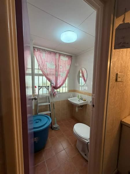 Townhouse for Rent in Presint 16 (Putrajaya) - Keyn Aziz - Bathroom - PropertyGuru.com.my