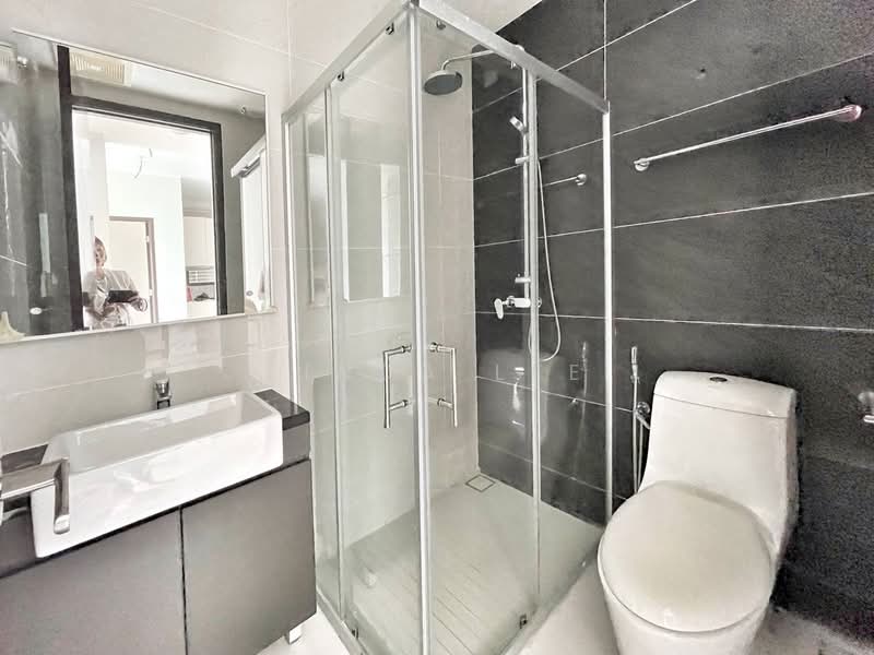 Condominium for Rent at Amberside @ Country Garden Danga Bay - Linda Lee - Bathroom - PropertyGuru.com.my