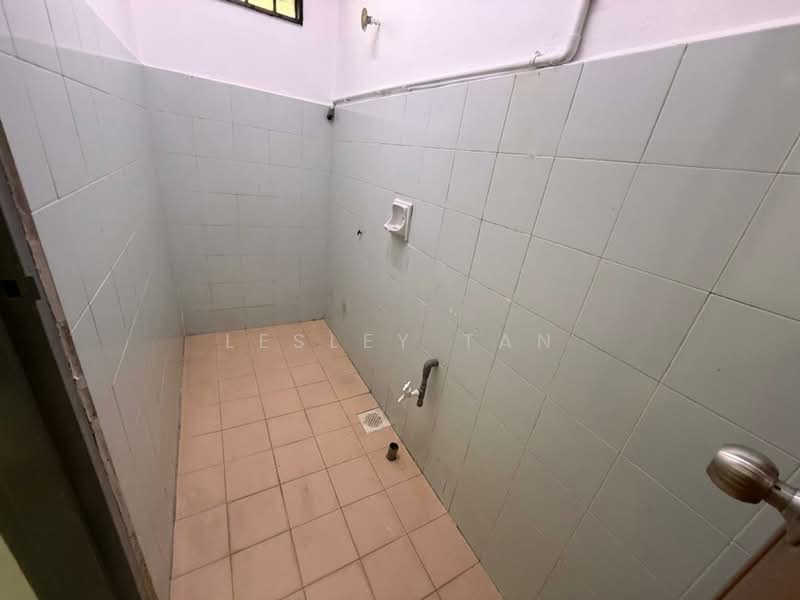 Shop for Rent in Skudai (Johor) - Lesley Tan - Bathroom - PropertyGuru.com.my