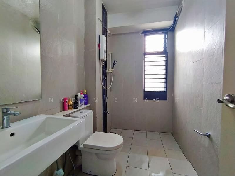 2-storey Terraced House for Sale in Shah Alam (Selangor) - Nadzmie Nasir - Bathroom - PropertyGuru.com.my