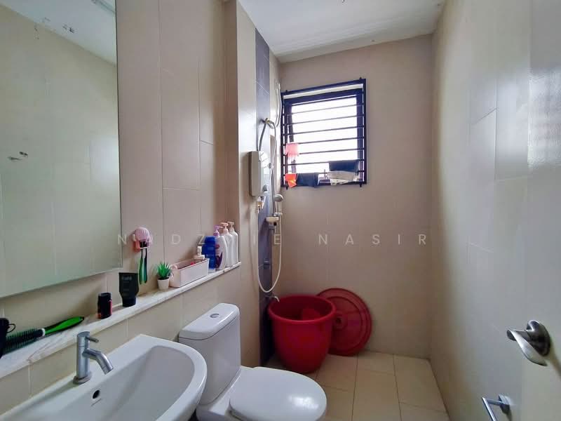 2-storey Terraced House for Sale in Shah Alam (Selangor) - Nadzmie Nasir - Bathroom - PropertyGuru.com.my