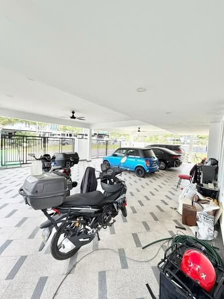 Cluster House for Sale in Johor Bahru (Johor) - Bernice Gan - Car Park - PropertyGuru.com.my