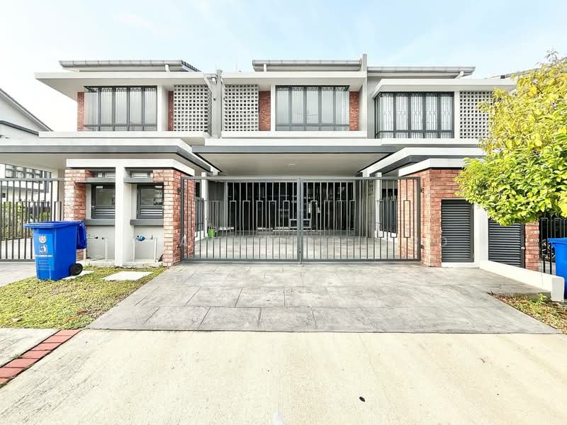 Rumah Teres 2 Tingkat untuk Dijual di Elmina (Shah Alam) - Salawati Busro - Exterior - PropertyGuru.com.my