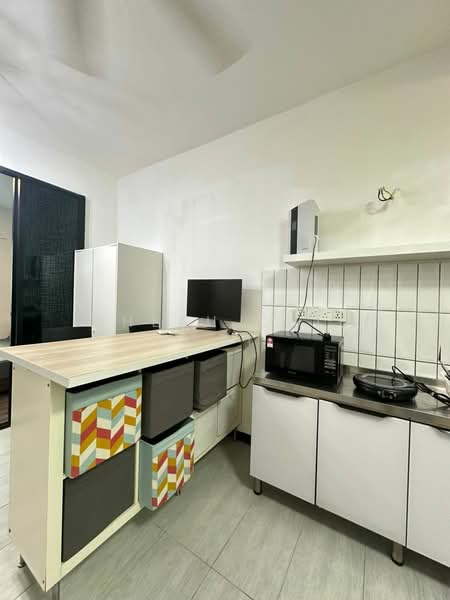 Servis Apartment untuk Disewa di Sensasi @ Utropolis - Cheau Chie Ooi - Kitchen - PropertyGuru.com.my