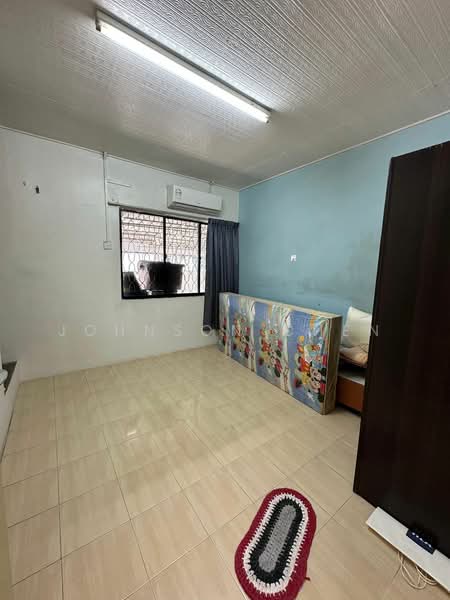 2-storey Terraced House for Rent in Kampung Baru Saleng (Kulai) - Johnson Chen - Bedroom - PropertyGuru.com.my