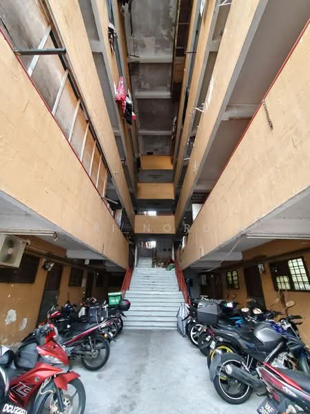 Rumah Flat untuk Dijual di Kampung Lindungan PJS 8 - Seri Nordin - Exterior - PropertyGuru.com.my