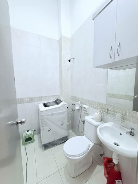 Cluster House for Sale in Taman Seri Austin (Tebrau) - Alex Ng - Bathroom - PropertyGuru.com.my