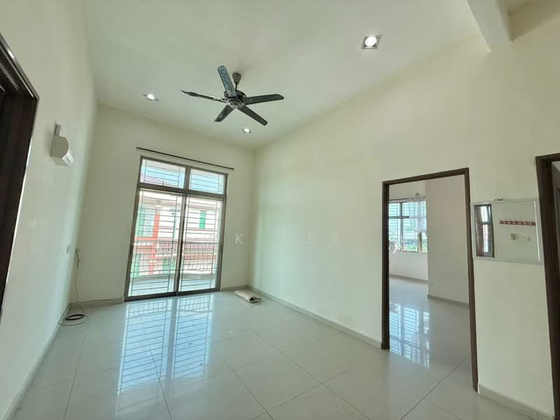 Semi-Detached House for Sale in Taman Panchor Riang (Batu Pahat) - WK Dee - Living Room - PropertyGuru.com.my