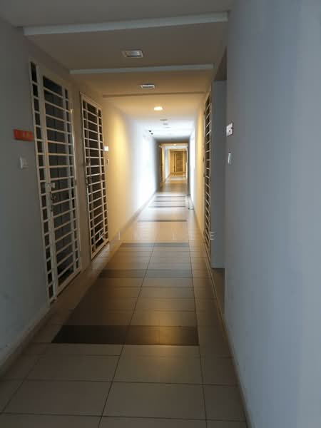 Service Residence for Rent at Tiara Mutiara / The Crown - Kim Lee - Corridor - PropertyGuru.com.my