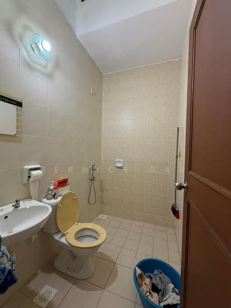 Cluster House for Sale in Taman Gaya (Ulu Tiram) - Bernice Gan - Bathroom - PropertyGuru.com.my