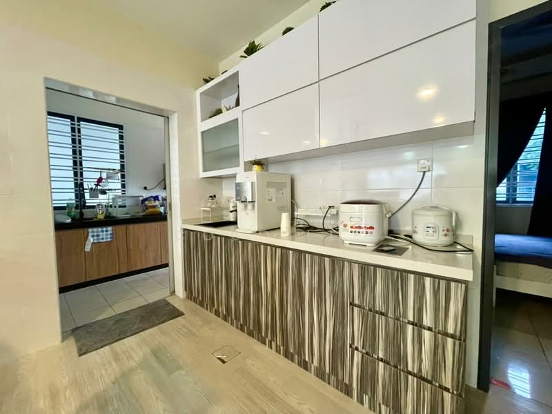 2-storey Terraced House for Rent in Taman Glenmarie (Johor Bahru) - Coco Lee - Kitchen - PropertyGuru.com.my