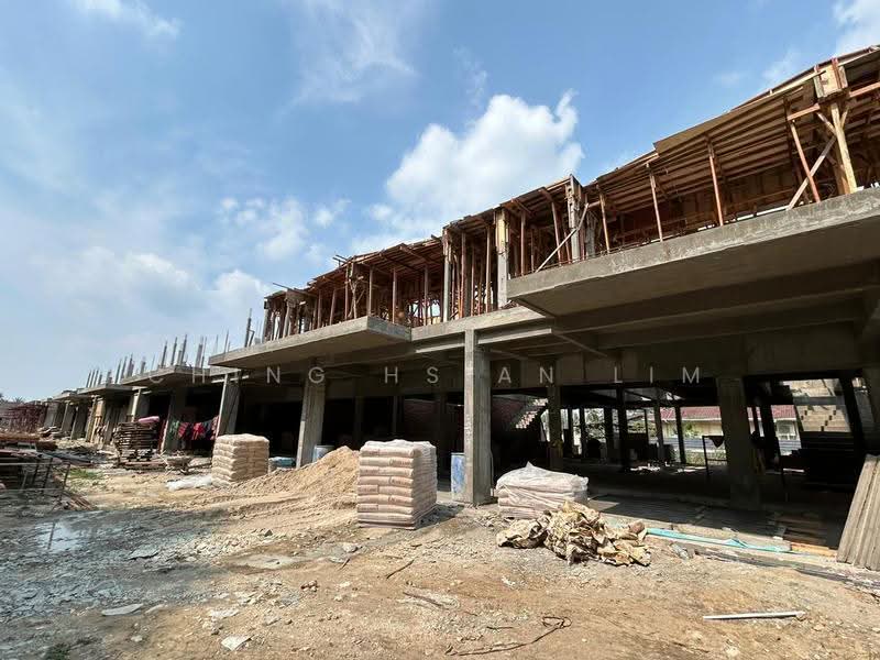 2-storey Terraced House for Sale in Rumah Teres Dua Tingkat di Lunas (Lunas) - Ching Hsian Lim - Exterior - PropertyGuru.com.my