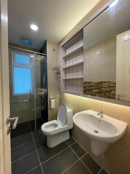Servis Apartment untuk Disewa di TriTower Residence @ Johor Bahru Sentral - Ellen Yeap - Bathroom - PropertyGuru.com.my