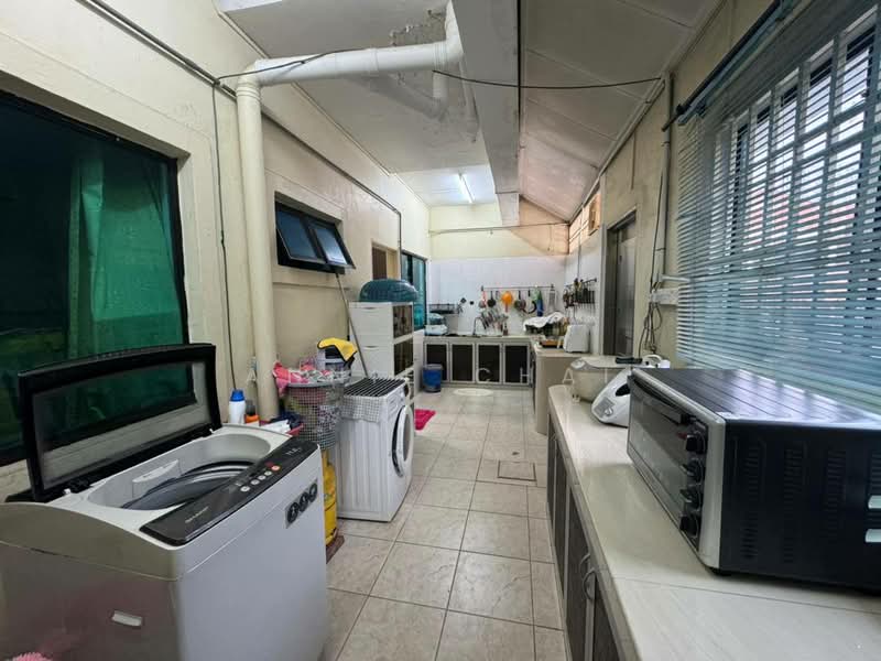 2-storey Terraced House for Sale in Taman Mount Austin (Tebrau) - Annie Chai - Kitchen - PropertyGuru.com.my