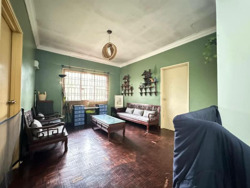2-storey Terraced House for Sale in Taman Mount Austin (Tebrau) - Annie Chai - Living Room - PropertyGuru.com.my