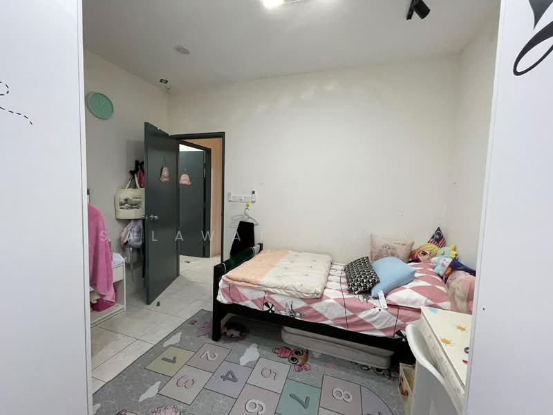Rumah Teres 2 Tingkat untuk Dijual di Cybersouth (Dengkil) - Salawati Busro - Bedroom - PropertyGuru.com.my