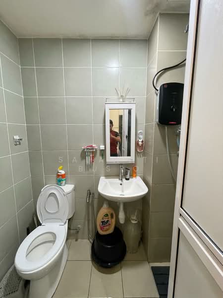 Rumah Teres 2 Tingkat untuk Dijual di Cybersouth (Dengkil) - Salawati Busro - Bathroom - PropertyGuru.com.my