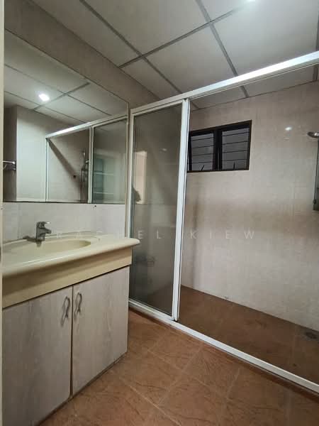 Condominium for Sale at Cita Damansara - Rachel Kiew - Bathroom - PropertyGuru.com.my