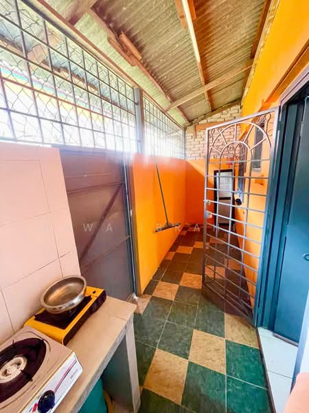 Rumah Teres untuk Dijual di Taman Sri Haneco (Semenyih) - Hawa Ibrahim - Exterior - PropertyGuru.com.my