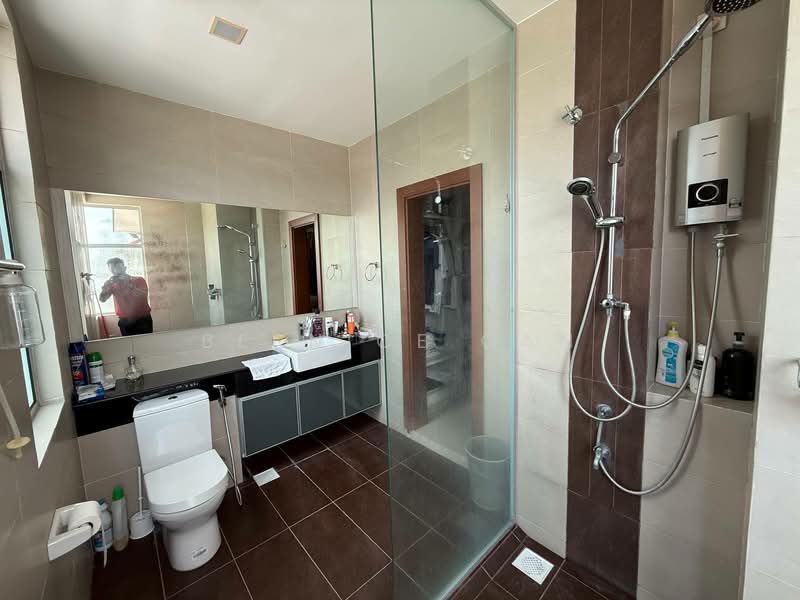 Cluster House for Sale in Taman Gaya (Ulu Tiram) - Bernice Gan - Bathroom - PropertyGuru.com.my