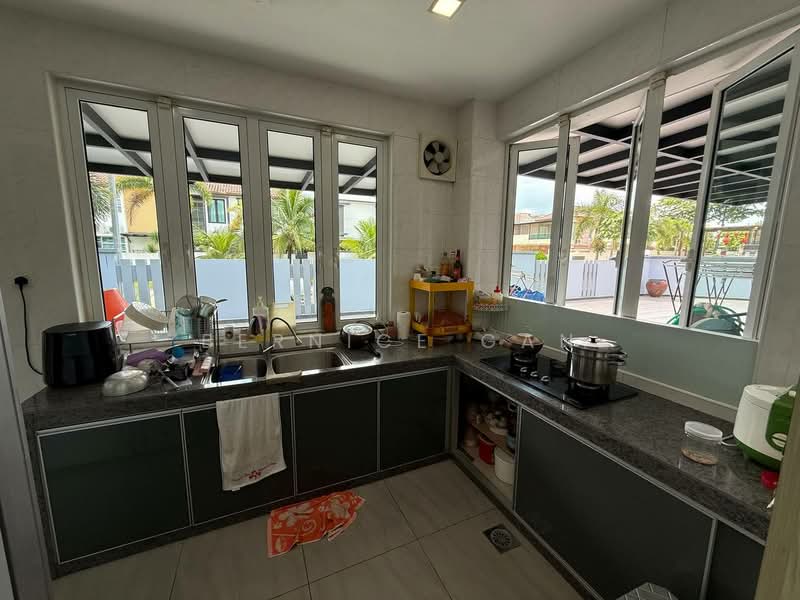 Cluster House for Sale in Taman Gaya (Ulu Tiram) - Bernice Gan - Kitchen - PropertyGuru.com.my
