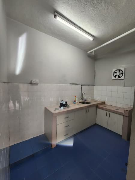 Apartment for Sale at Taman Mulia Jaya - Winnie Looi - Kitchen - PropertyGuru.com.my