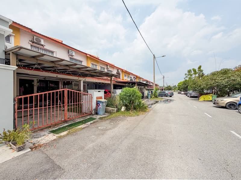 2-storey Terraced House for Sale in Jenjarom (Selangor) - Fauran Nawawi - PropertyGuru.com.my