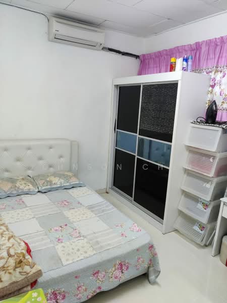 2-storey Terraced House for Sale in Taman Saleng (Kulai) - Johnson Chen - Bedroom - PropertyGuru.com.my