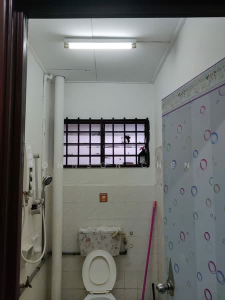 2-storey Terraced House for Sale in Taman Saleng (Kulai) - Johnson Chen - Bathroom - PropertyGuru.com.my