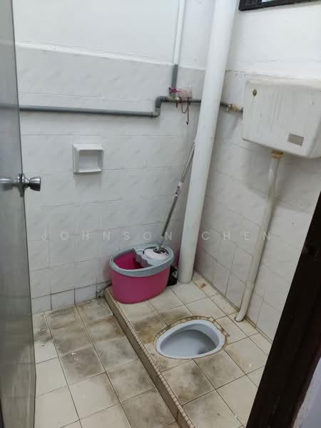 2-storey Terraced House for Sale in Taman Saleng (Kulai) - Johnson Chen - Bathroom - PropertyGuru.com.my