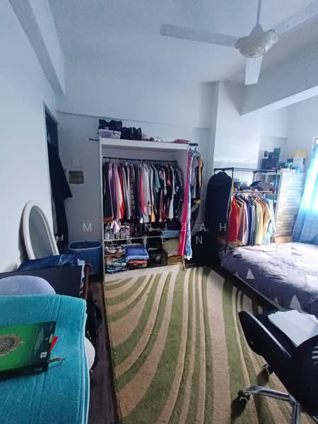 Pangsapuri untuk Dijual di Pangsapuri Villa Angkasa - Masnizah Arifin - Bedroom - PropertyGuru.com.my