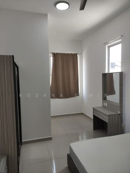2-storey Terraced House for Rent in Bandar Sri Sendayan (Negeri Sembilan) - Rozana Simin - Bedroom - PropertyGuru.com.my