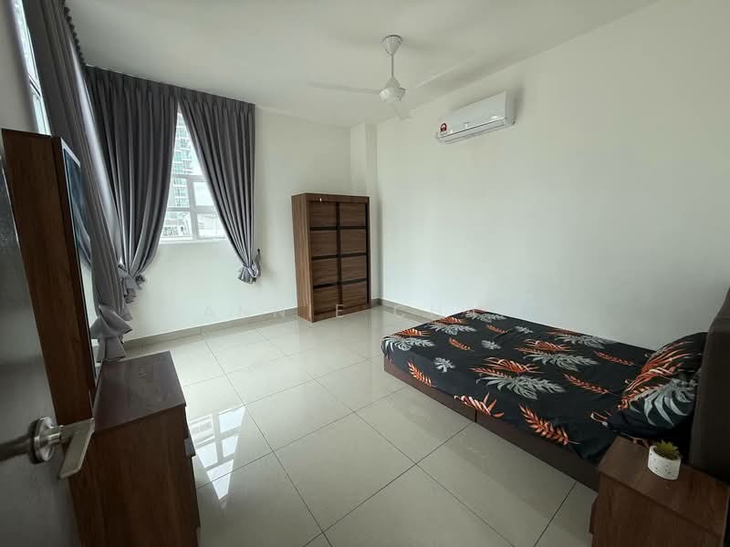 3-storey Terraced House for Sale in Taman Seri Austin (Tebrau) - Annie Chai - Bedroom - PropertyGuru.com.my