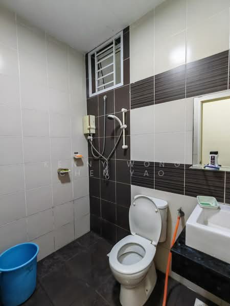 Pangsapuri untuk Dijual di Horizon Residence (Dwi Mutiara) - Kenny Wong Chen Yao - Bathroom - PropertyGuru.com.my